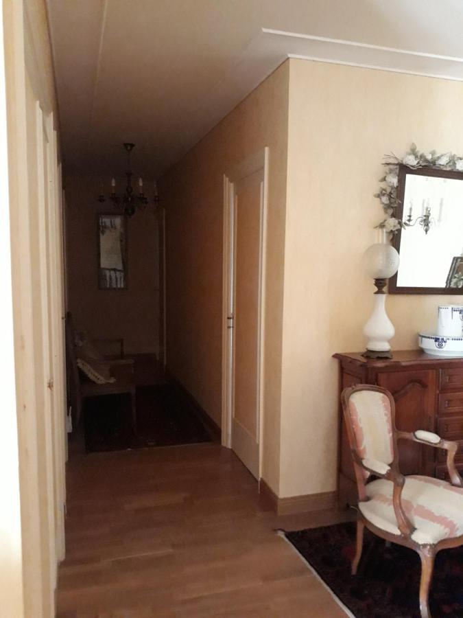 Chambre Dans Jolie Demeure グエヌー エクステリア 写真